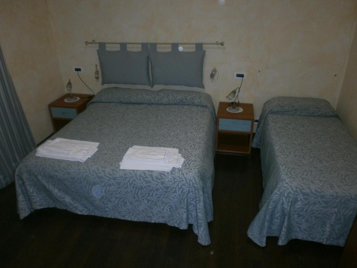 Albergo Vecchio Pavone Borgaro Torinese Exterior foto