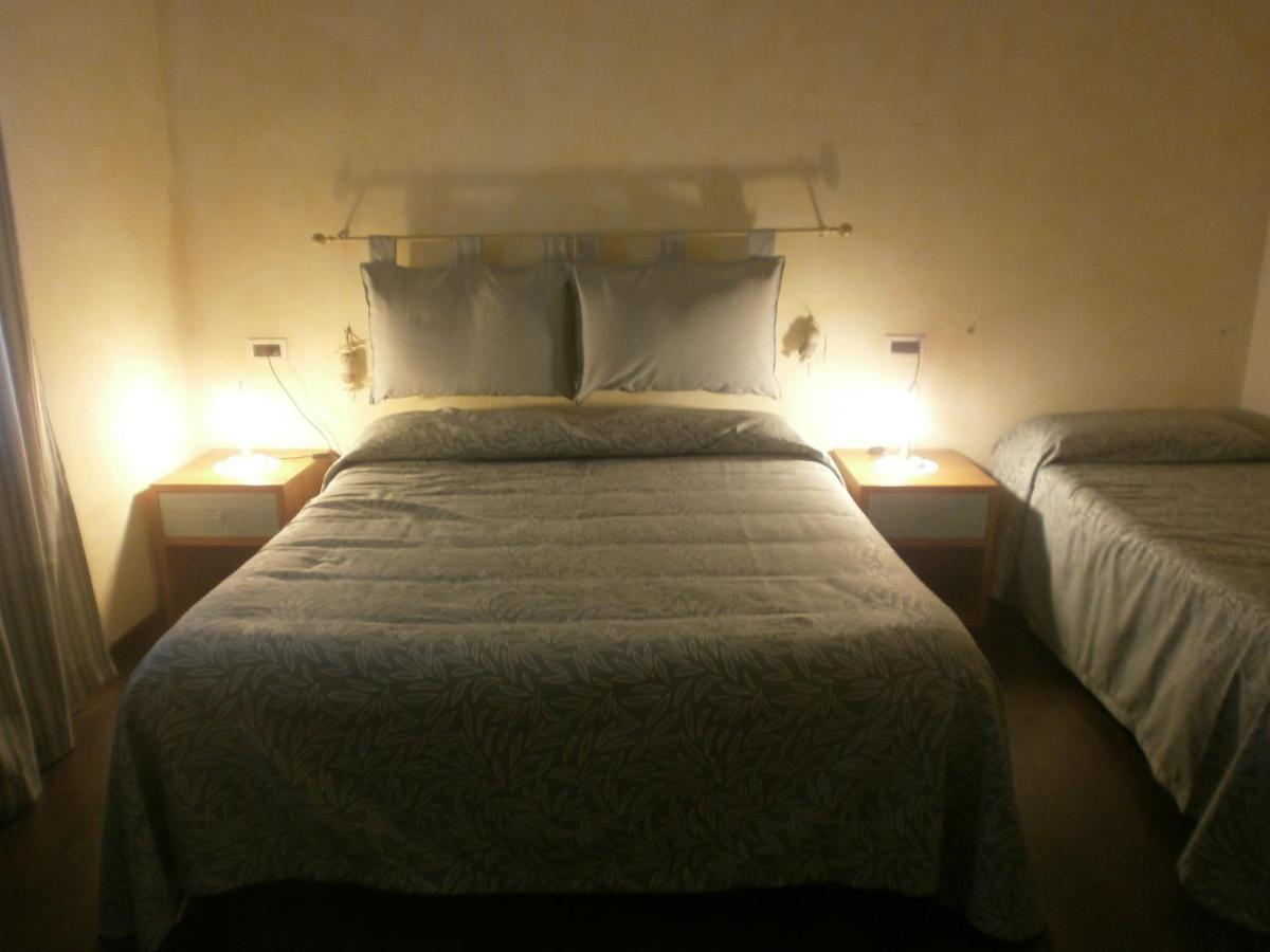 Albergo Vecchio Pavone Borgaro Torinese Exterior foto