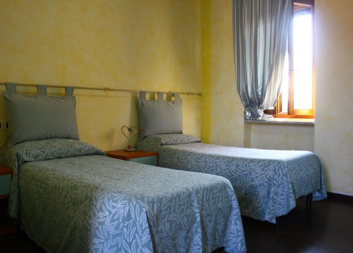 Albergo Vecchio Pavone Borgaro Torinese Exterior foto